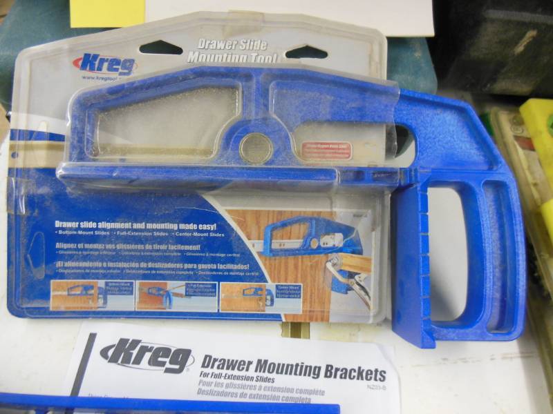 lot 28 image: Kreg drawer slide mounting tool and...