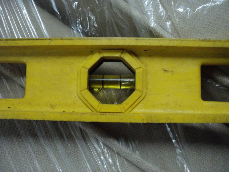 lot 17 image: leveler yard stick...