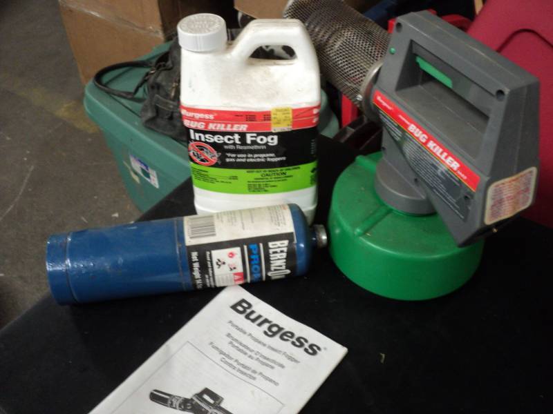 lot 62 image: Burgess portable Propane insect Fog...