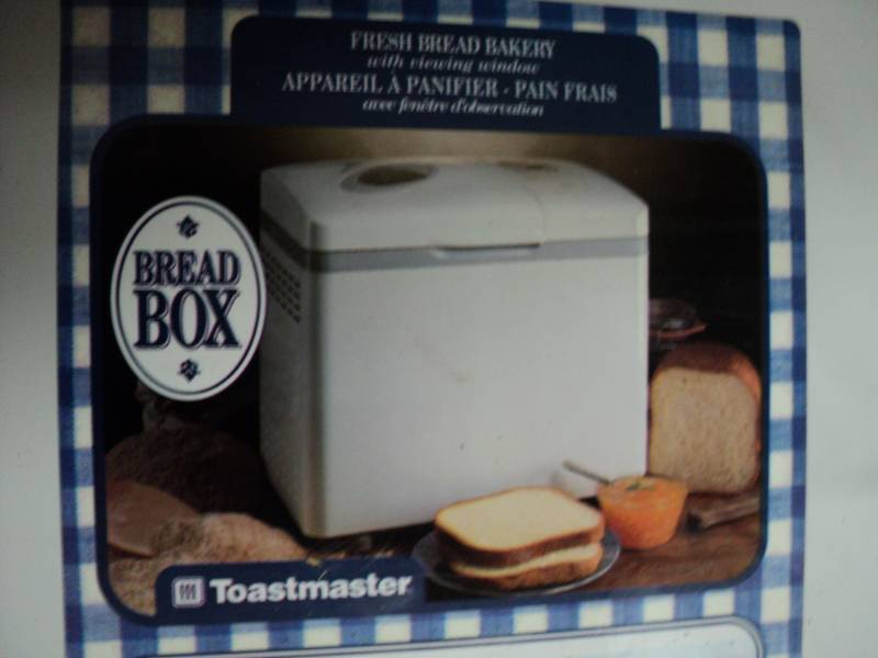 lot 67 image: Toastmaster bread box...