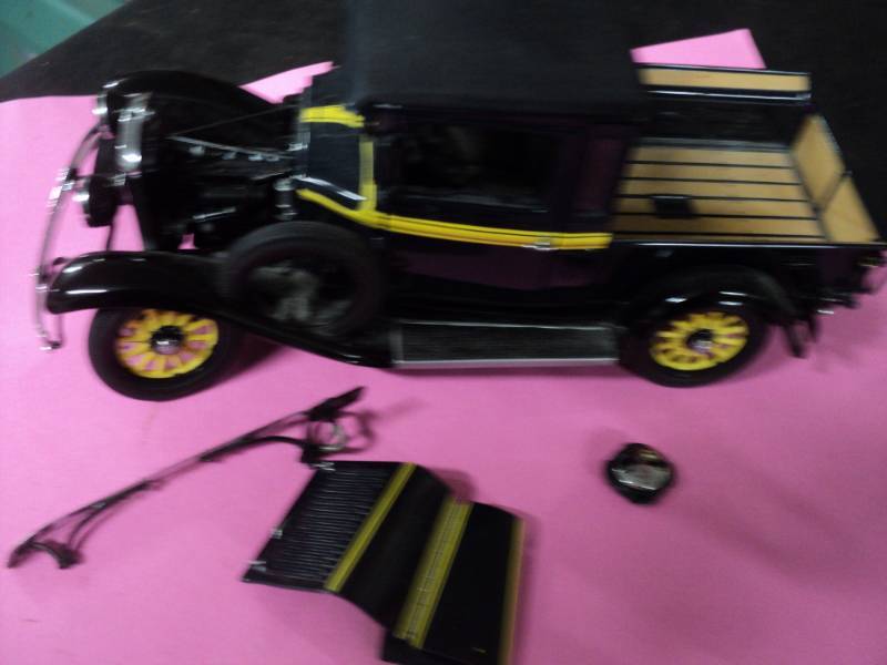 lot 74 image: collectible truck...