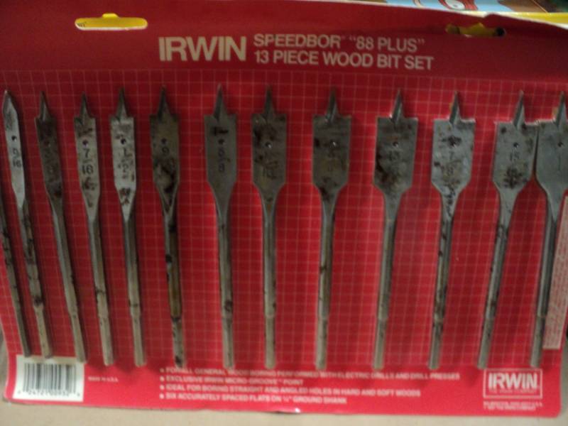 lot 84 image: Irwin 13 piece wood bit set New...