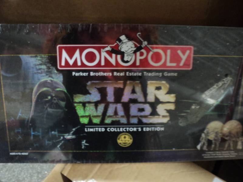 lot 99 image: Star Wars Monopoly -new in package...