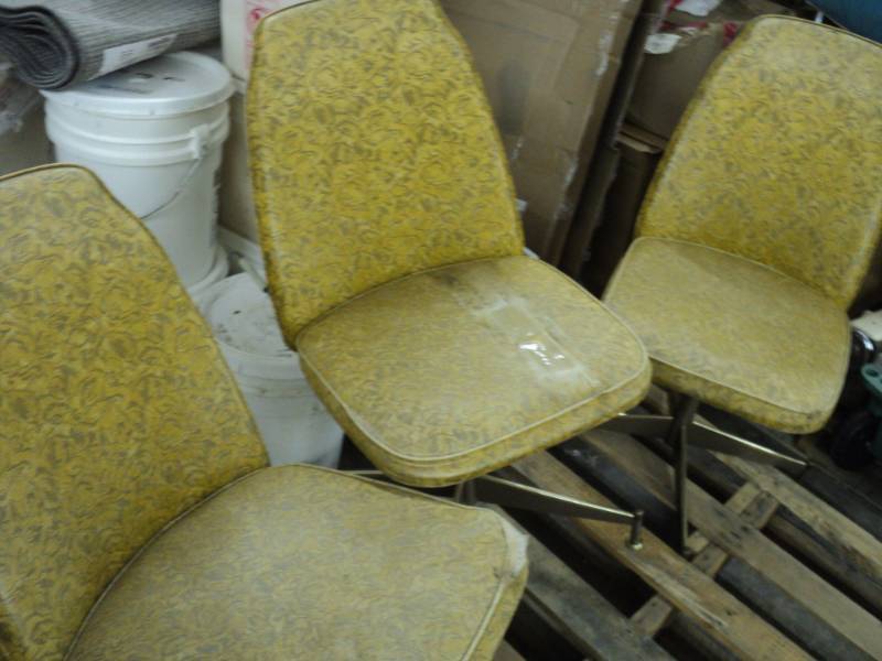 lot 115 image: pallet of misc. .  See all pictures...
