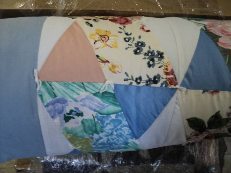 lot 126 image: 100 x 86 Blue new Handmade Quilt...
