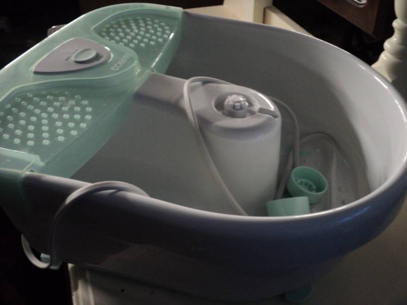 lot 147 image: Foot Bath...