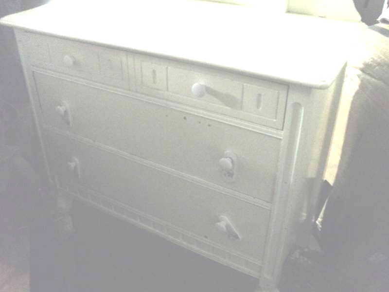 lot 152 image: 3 Drawer dresser with mirror 36w x...