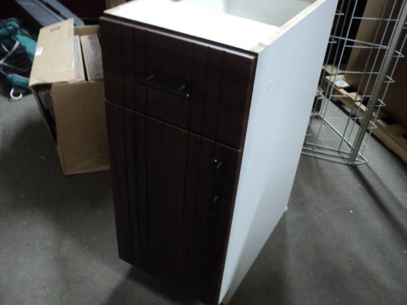 lot 170 image: Cabinet 14 x 36 x 24- 1 drawer and ...
