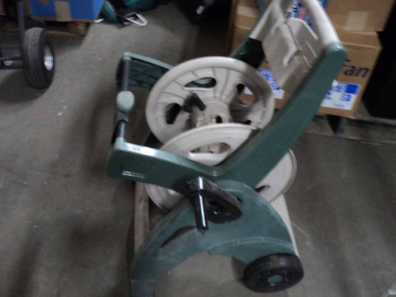 lot 194 image: Suncast hose reel...