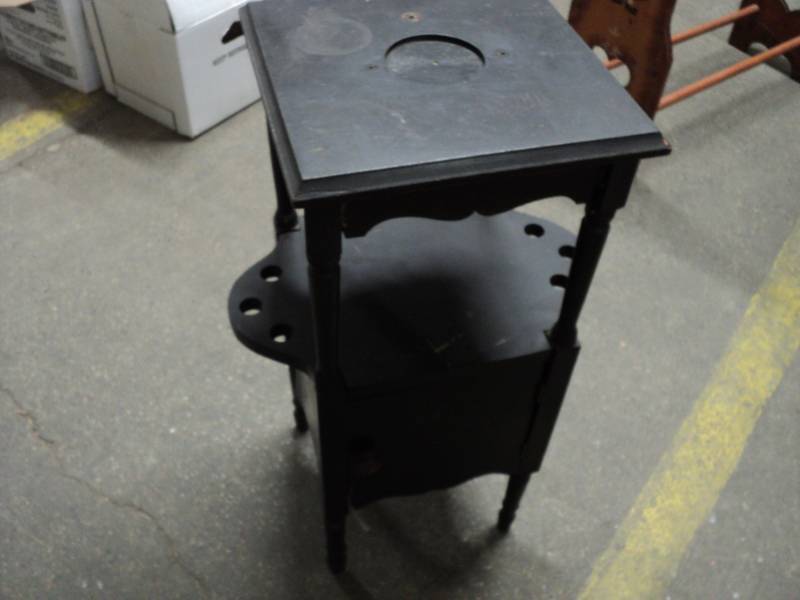 lot 199 image: Vintage wood smoking stand...