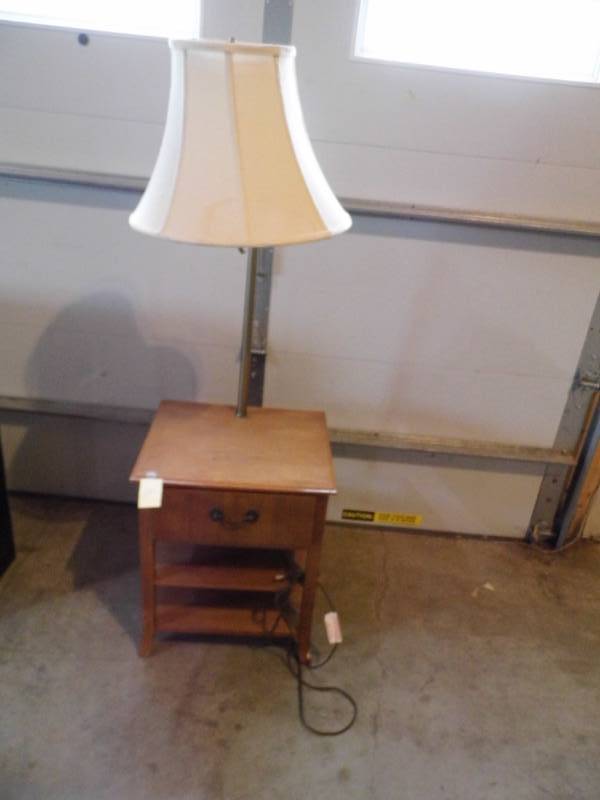 Table w Lamp