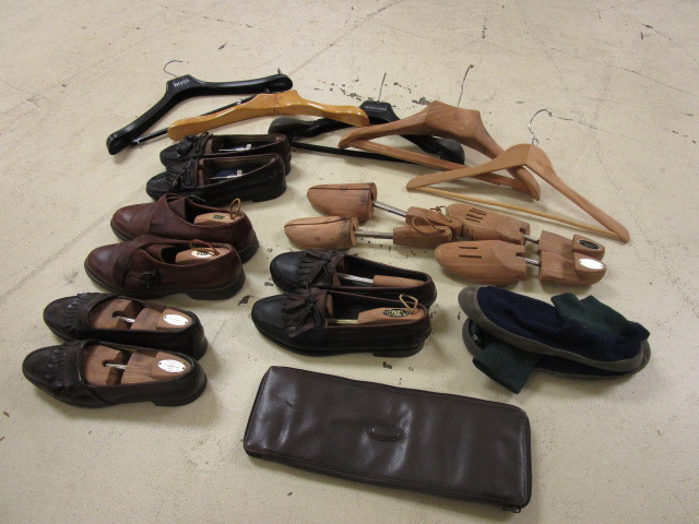 lot 341 image: HIGH QUALITY LEATHER SHOES, SHOE TREES, HANGARS