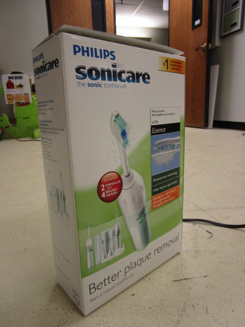 lot 332 image: PHILLIPS ELECTRIC TOOTHBRUSH