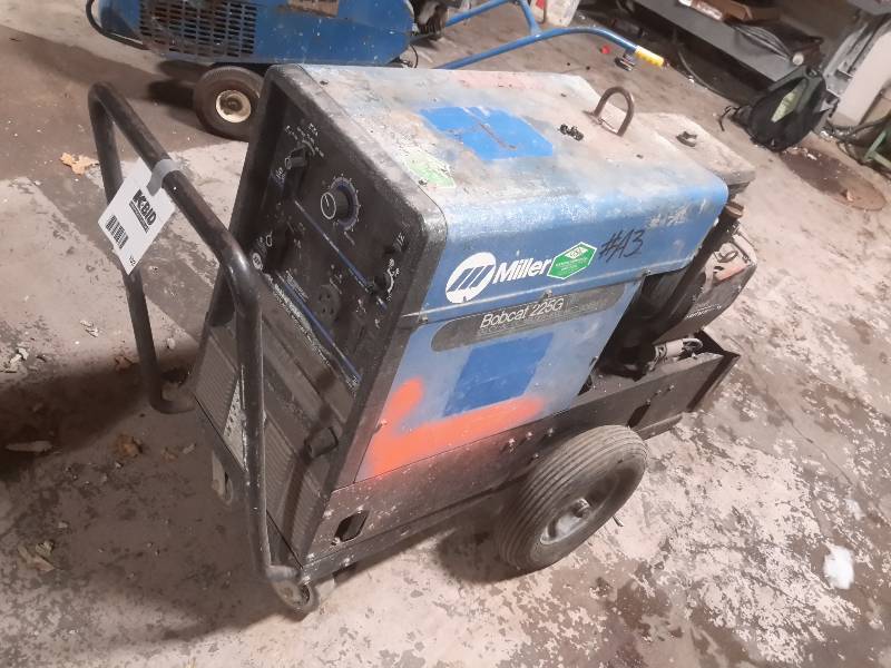 Miller Bobcat 225G Welder