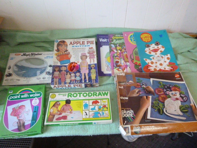 lot 9 image: Old Time Crafts and Coloring Books