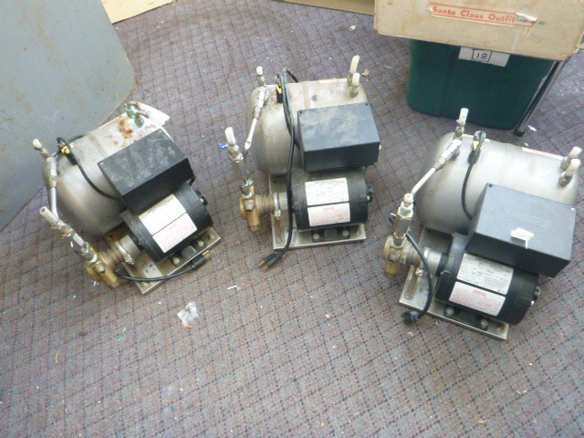 lot 19 image: 3 Lancer Turbo Carbonators