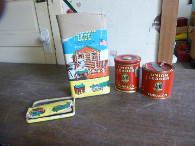 lot 37 image: Vintage Items