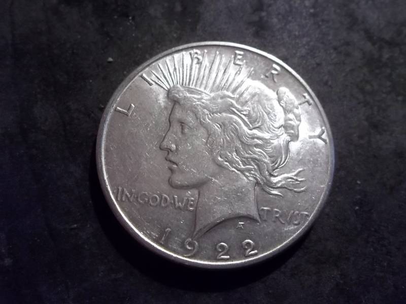 1922 S Silver Peace Dollar