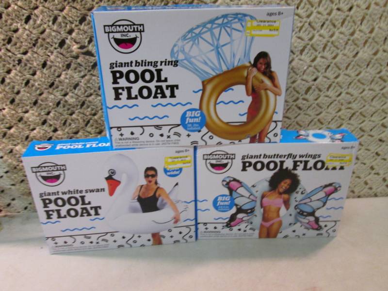 Lot of 3 Adult Giant Pool Floats Re...