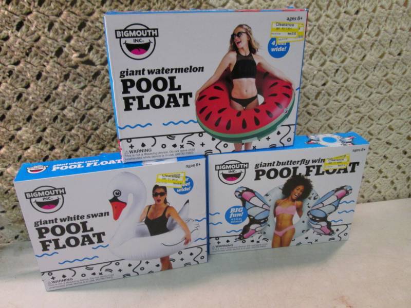 Lot of 3 Adult Giant Pool Floats Re...
