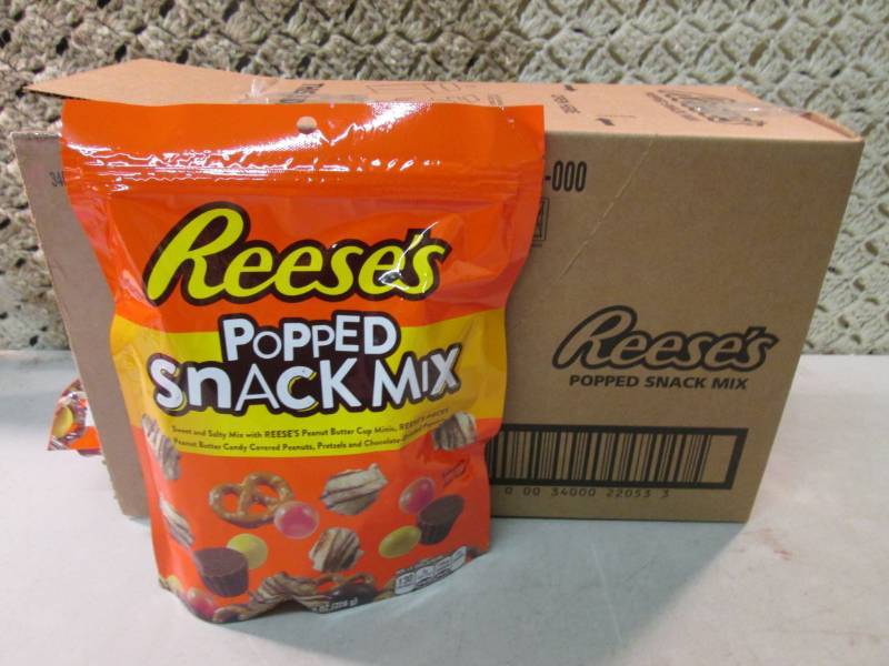 Case of 5 Bags of Reeses Popped Sna...