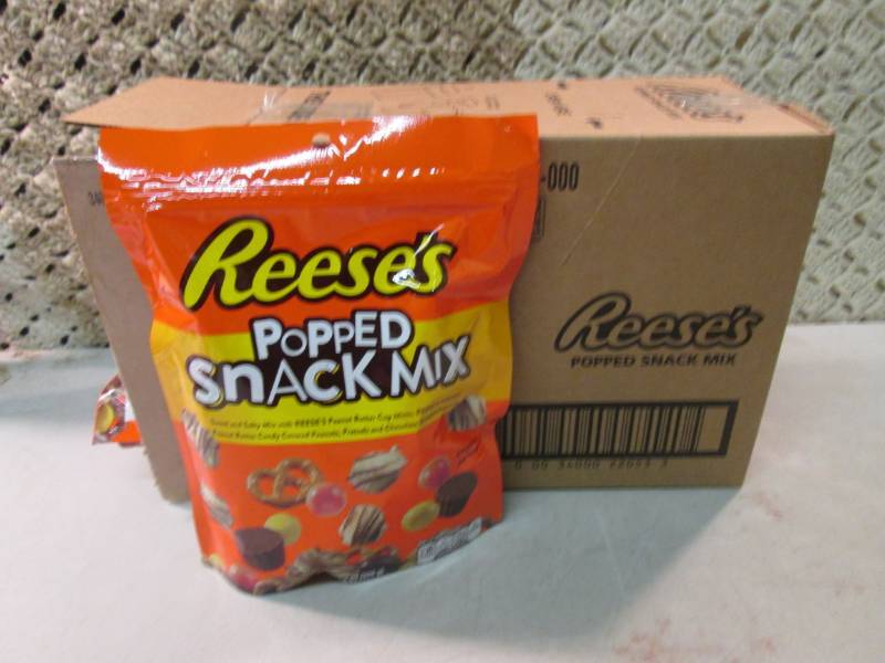 Case of 5 Bags of Reeses Popped Sna...