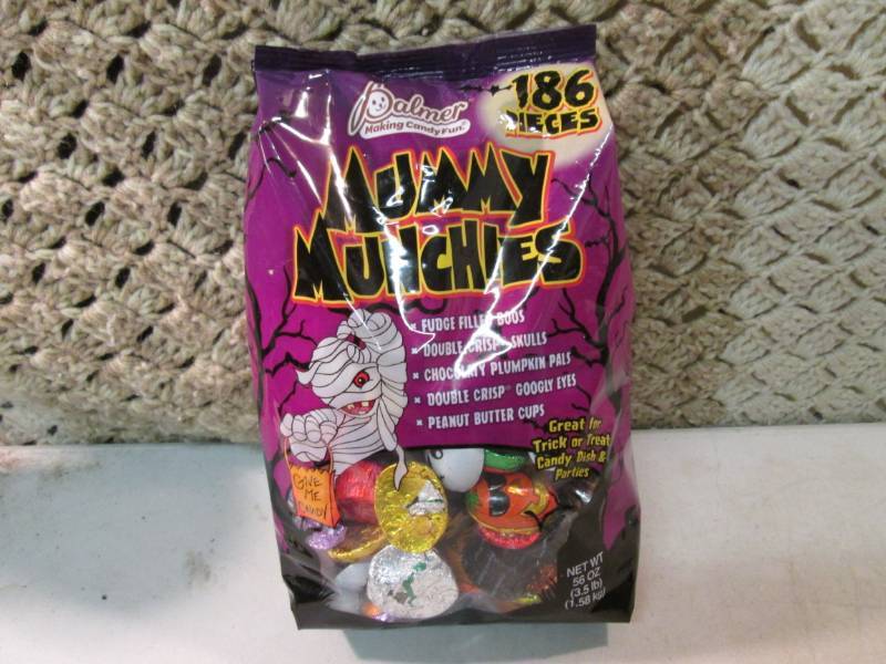 Big Bag of Mummy Munchies Candy 186...