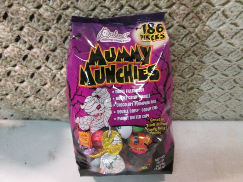 Big Bag of Mummy Munchies Candy 186...