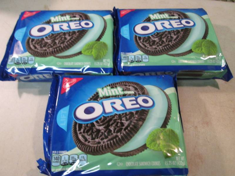 3 Packs of Mint Creme Oreo Cookies ...