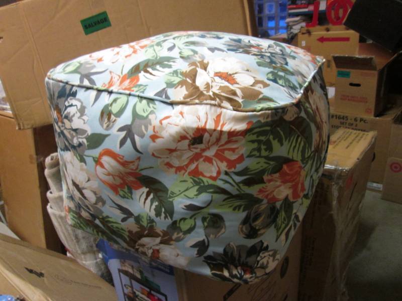 Hampton Bay Charleston Floral Outdo...