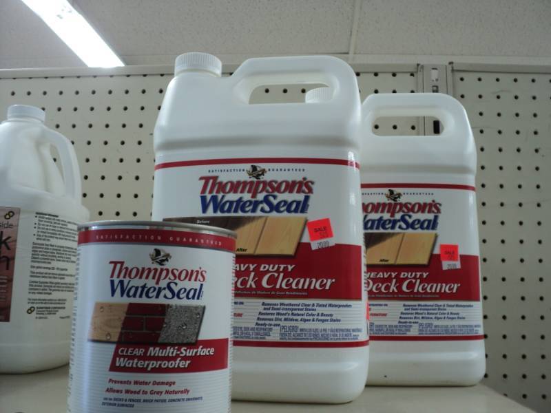 lot 26 image: 3 total 1 can of Thompson Water Se...