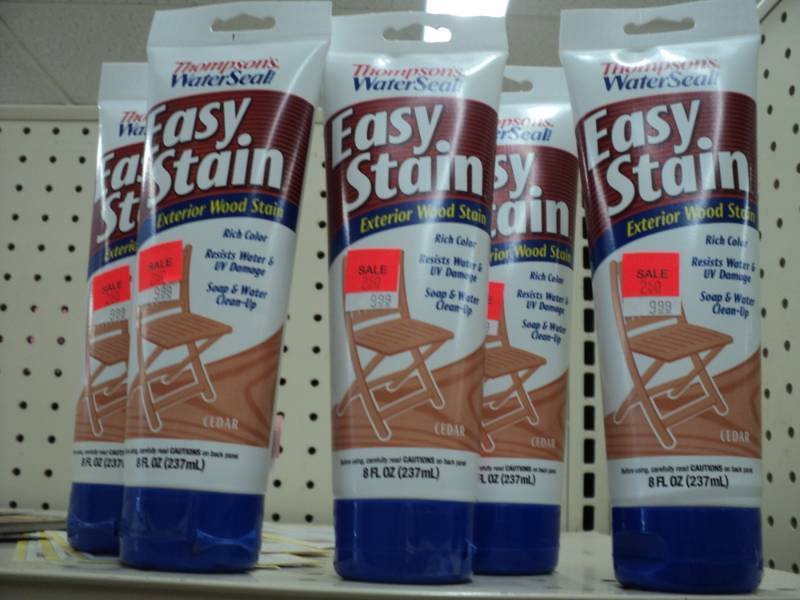 lot 61 image: 4 Thompson Waterseal Easy Stain Ced...