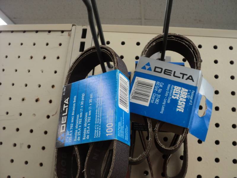 lot 87 image: 4 Abrasive Belts Delta...