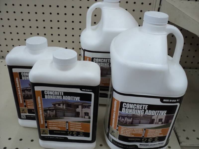 lot 101 image: set of 4  Concrete Bonding Additiv...