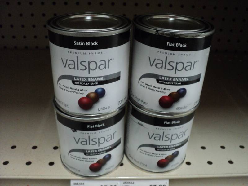 lot 134 image: 4 cans of Valspar Flat Black Latex ...
