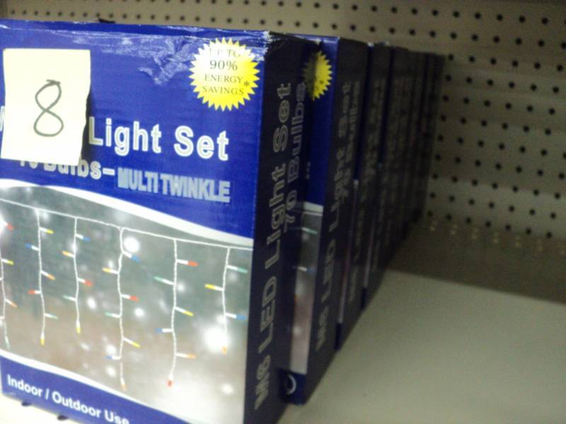 lot 176 image: Christmas Lights  8  -M6 LED light...