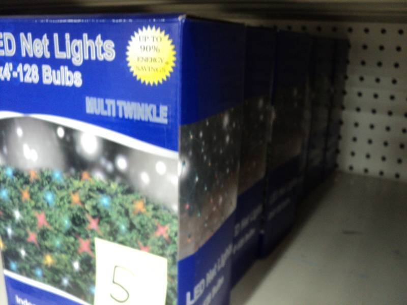 lot 188 image: Christmas Lights  5 LED Net Lights...