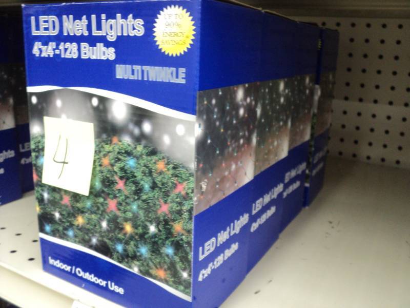 lot 189 image: Christmas Lights  4 LED Net Lights...