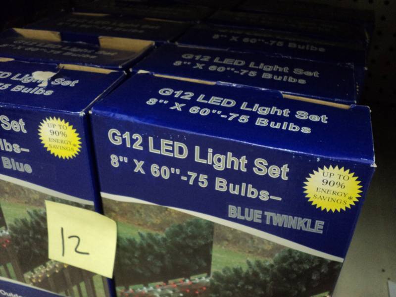 lot 191 image: Christmas Lights  12 G12 LED light...