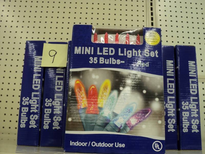 lot 194 image: Christmas Lights  9 Mini LED light...