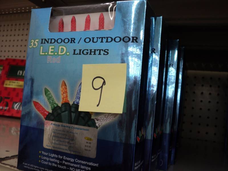 lot 197 image: Christmas Lights  9 LED lights 35 ...