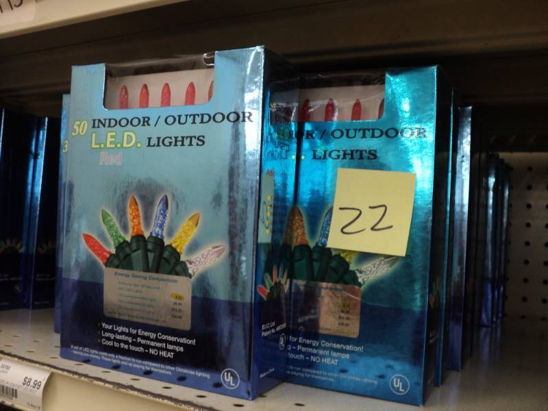 lot 198 image: Christmas Lights  22 LED lights 50...