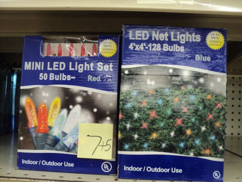 lot 199 image: Christmas Lights  7 Mini LED light...