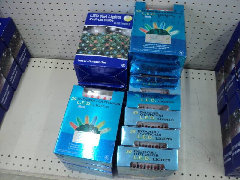 lot 219 image: Christmas Lights  14 -50 bulbs MUL...