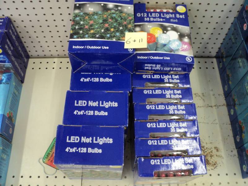 lot 222 image: Christmas Lights  6 - 128  bulbs W...