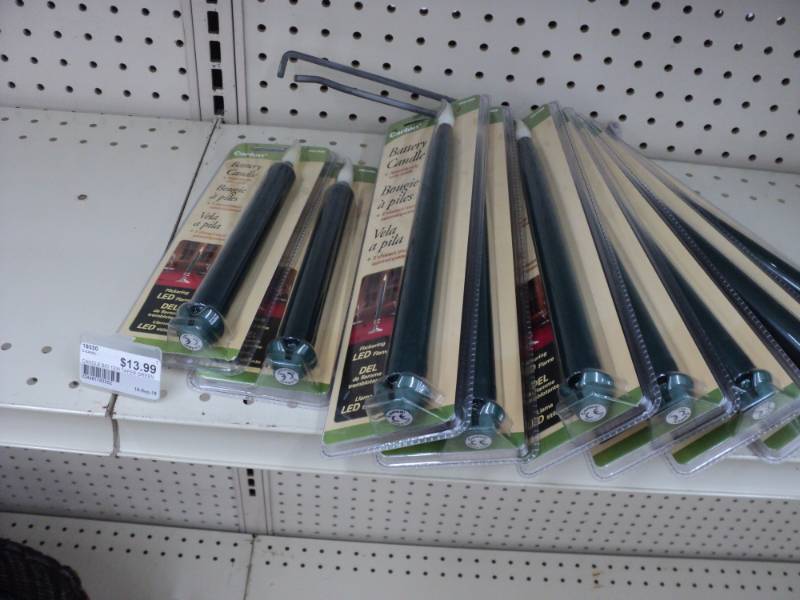 lot 232 image: 9 battery candles...