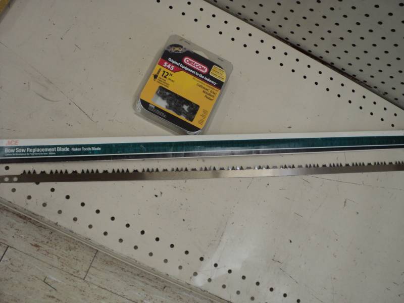 lot 251 image: 1 Oregon 12 saw chain and 1 Bow S...