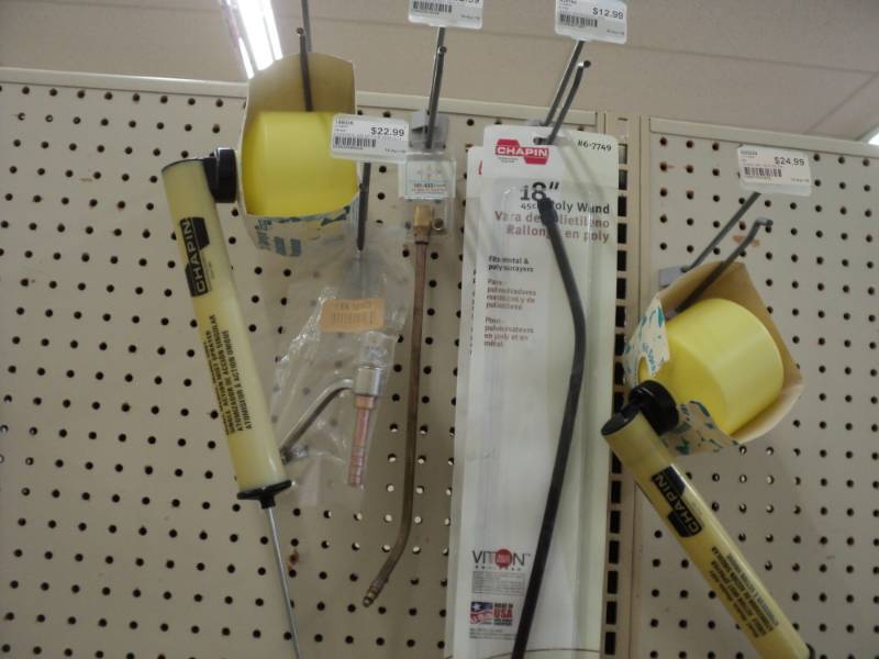 lot 253 image: lot of 5  Control Valve, Extension...