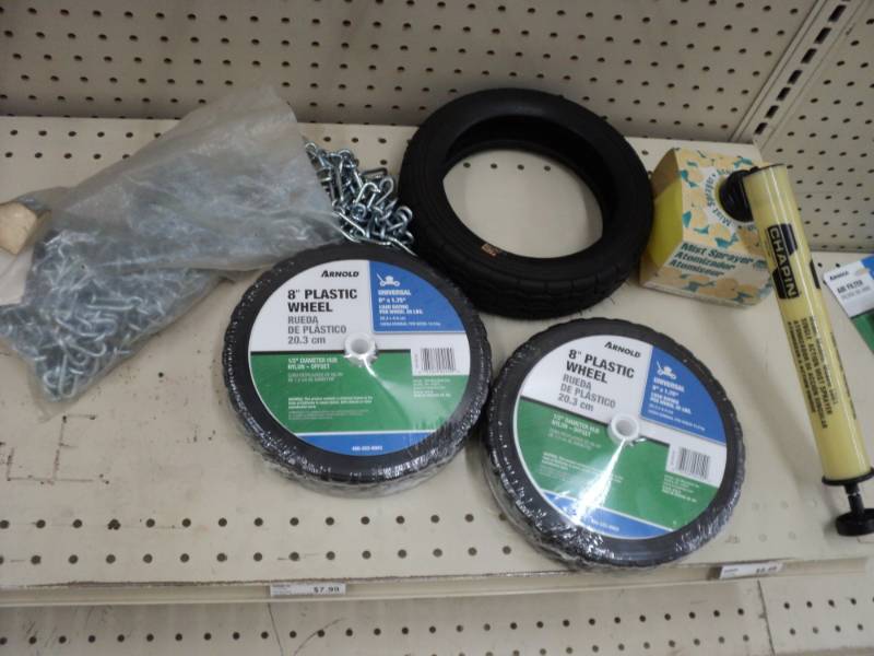 lot 258 image: 6 Misc  plastic wheel, mist spraye...