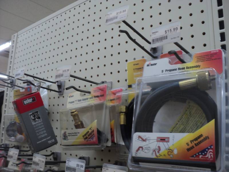 lot 261 image: 9 Propane Regulators and adaptors...